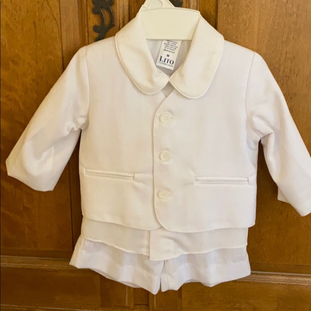 🎉HP🎉Adorable 3-piece Boys Infant Suit w/Shorts